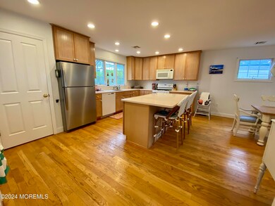 410 Sylvania Ave unit Rear, Avon By the Sea, NJ 07717 - photo 6
