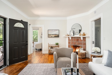 Living Room (Unit A)