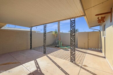 Covered Back Patio Courtyard
