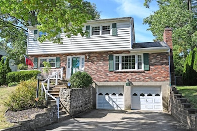 809 Carini Ln, Cincinnati, OH 45218 - photo 3