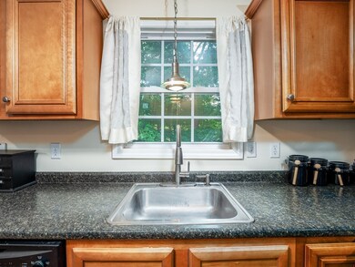 14 Watson St unit 15, Lowell, MA 01852 - photo 6