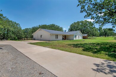 561 Lariat Dr, Denison, TX 75021 - photo 4