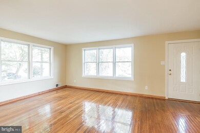 12305 Dalewood Dr, Silver Spring, MD 20902 - photo 7