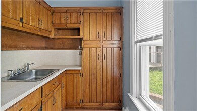 22 Forest Ave unit 1, Cumberland, RI 02864 - photo 3