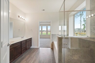 1043 Brahma Cir, East Bernard, TX 77435 - photo 6