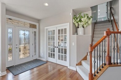 04_8687HeronCourt_32_Foyer_LowRes