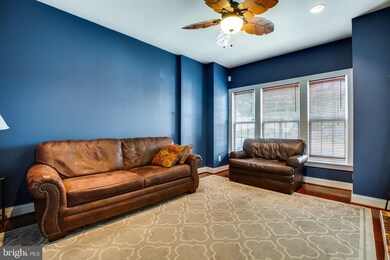 14688 Crossfield Way unit 186A, Woodbridge, VA 22191 - photo 3