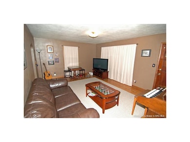 719 Lincoln St, New Albany, IN 47150 - photo 4