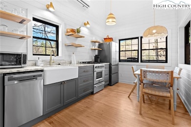 68 Bear Den Mountain View Dr, Marion, NC 28752 - photo 7