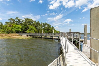 Paradise Island_dock
