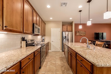 838 Broken Hills Dr, Green Valley, AZ 85614 - photo 7