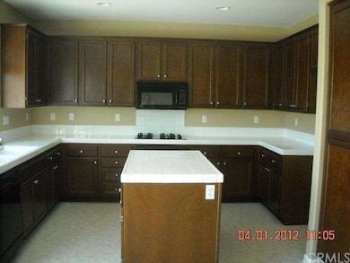 40870 Carlena Ln, Temecula, CA 92591 - photo 4