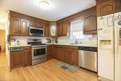 10 Violet Rd, Burlington, MA 01803 - photo 6