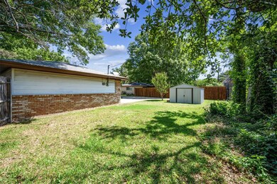 504 Brown Trail Ct, Hurst, TX 76053 - photo 5