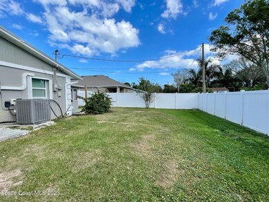533 Sloane St, Sebastian, FL 32958 - photo 5