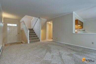 New paint and carpet thru-out!