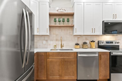 52 Hogan Cir unit 1, Westbrook, ME 04098 - photo 4