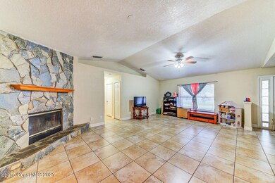 livingarea1ofhouse
