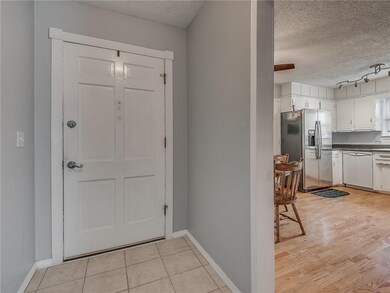 5613 NW 66th St, Warr Acres, OK 73132 - photo 4