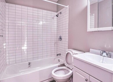 20220221-2735JoyceAveA_DSCF1617