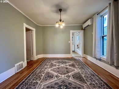 420 E 4th St, the Dalles, OR 97058 - photo 7