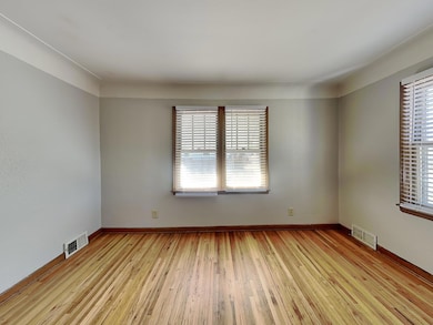 5606 Bryant Ave N, Minneapolis, MN 55430 - photo 2