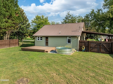 310 Two View Rd, Pigeon Forge, TN 37863 - photo 3