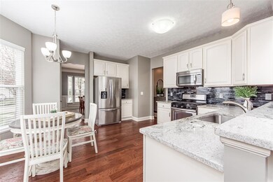 Kitchen - 5860 Triplett Sq (2)