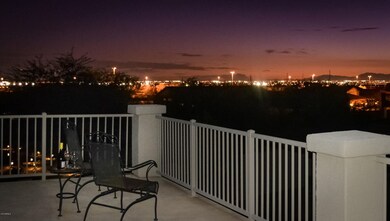 2034 N Piedra-77