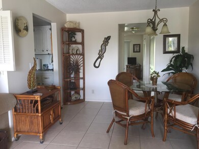 389 Windsor Q unit Q, West Palm Beach, FL 33417 - photo 6