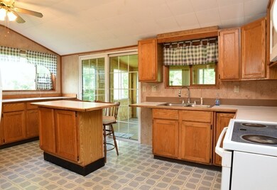 54 Prentiss St, Orange, MA 01364 - photo 4