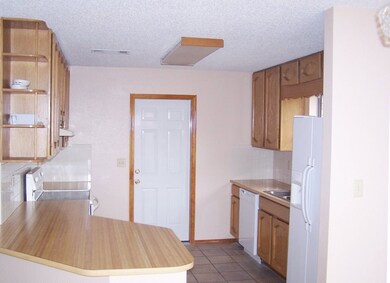 616 Mars Ave, Alamogordo, NM 88310 - photo 7