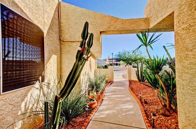 Entryway/Courtyard