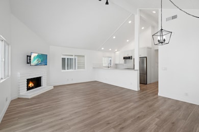 204 David Dr, Newport Beach, CA 92663 - photo 2