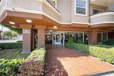 Pine Plaza unit 304, Long Beach, CA 90813 - photo 3