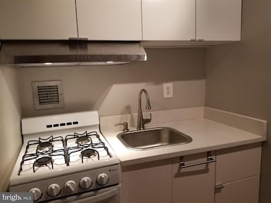 1011 Arlington Blvd unit 1027, Arlington, VA 22209 - photo 2