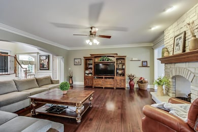 420 N Evergreen Ave, Elmhurst, IL 60126 - photo 7