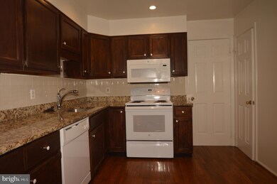 10240 Arizona Cir, Bethesda, MD 20817 - photo 6