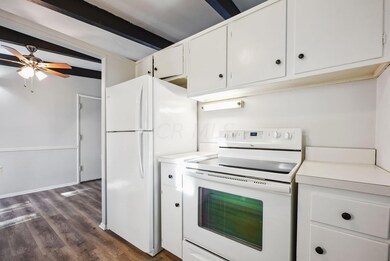 6-web-or-mls-370-gary-lee-dr
