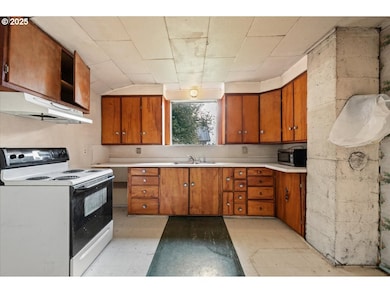 390 Juniper St, Kalama, WA 98625 - photo 5