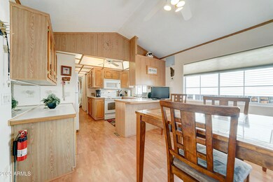 111 S Greenfield Rd unit 440, Mesa, AZ 85206 - photo 7