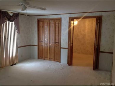 Master Bedroom MASTER BEDROOM W/ LARGE LARGE WALKI
