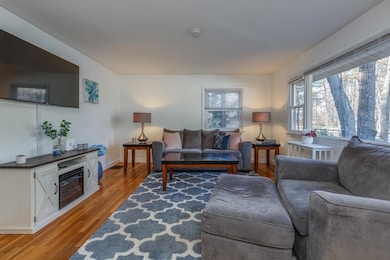 59 Village St, Concord, NH 03303 - photo 7