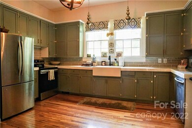 247 Kelly St, Statesville, NC 28677 - photo 7