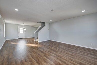 618 Bow St, Sheridan, IN 46069 - photo 4