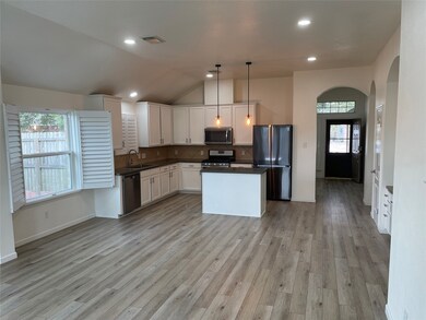 3414 Dorsey Ln, Pearland, TX 77584 - photo 5