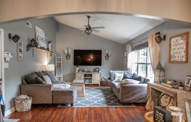 1713 Williamsburg Cir, Franklin, IN 46131 - photo 4