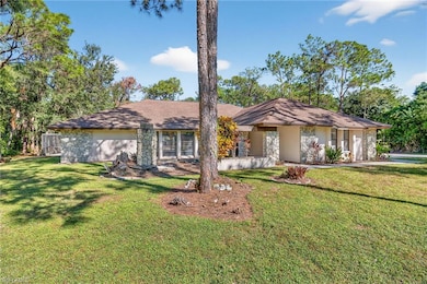 6811 Sandalwood Ln, Naples, FL 34109 - photo 2