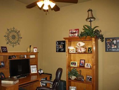 2636 SE 6th St, Moore, OK 73160 - photo 5