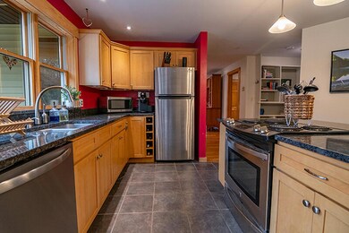 LakePlacidHomeOnCascadeRoad_Kitchen_Frid